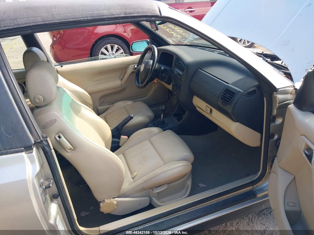 2000 Volkswagen Cabrio GLS photo 5