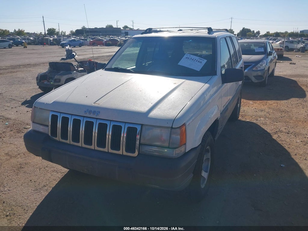 1996 Jeep Grand Cherokee Laredo photo 2