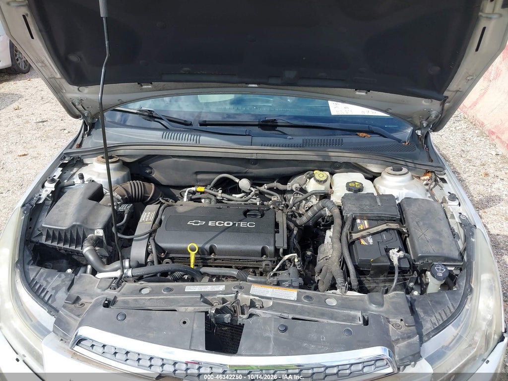 2014 Chevrolet Cruze LS Auto photo 10