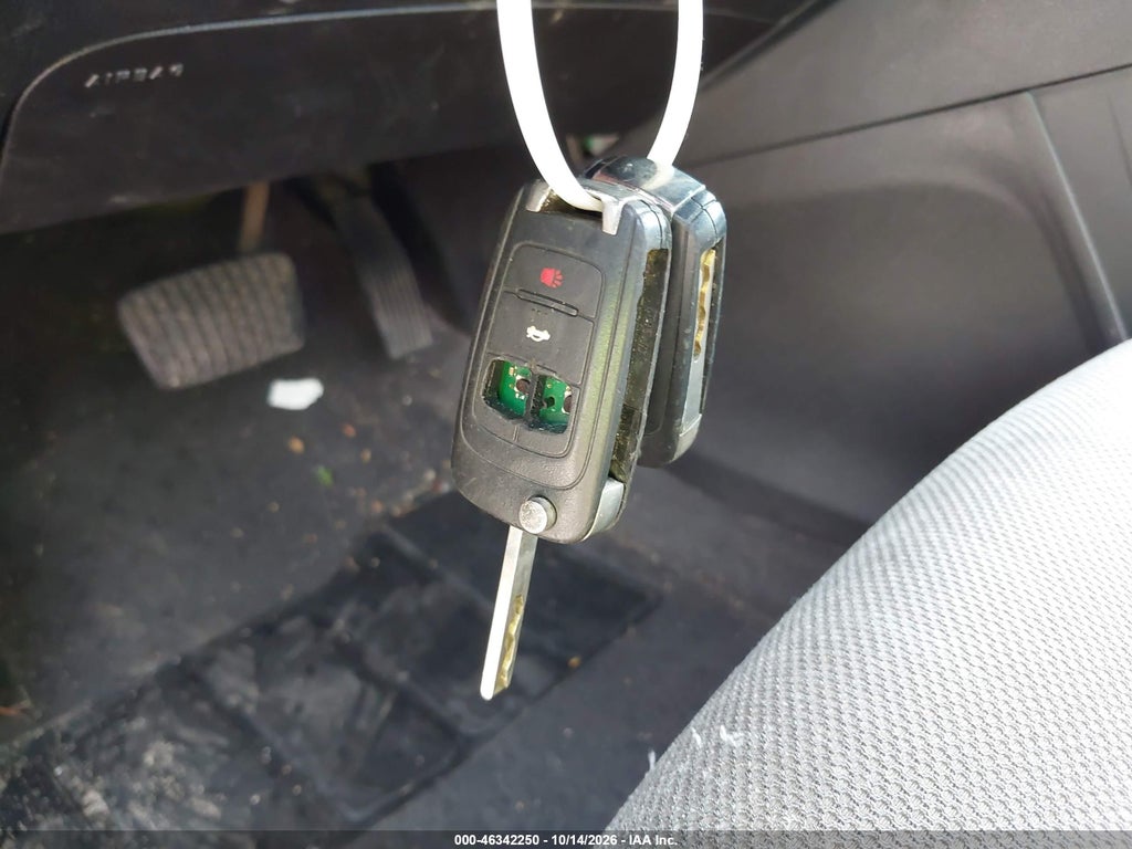 2014 Chevrolet Cruze LS Auto photo 11