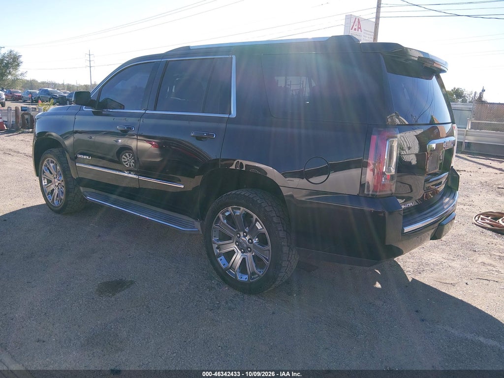 2015 GMC Yukon Denali photo 3