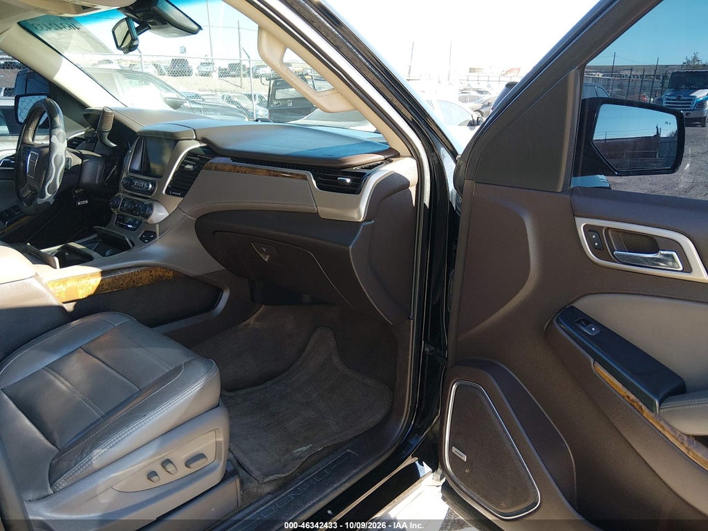 2015 GMC Yukon Denali photo 5