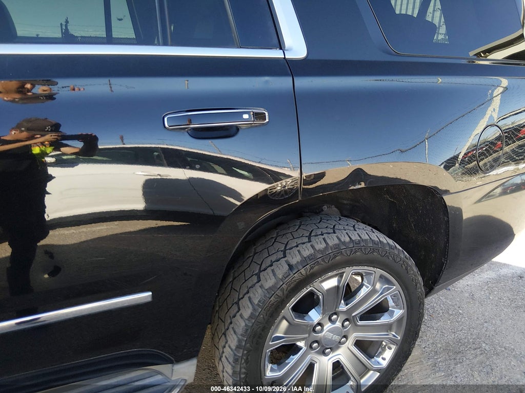 2015 GMC Yukon Denali photo 6