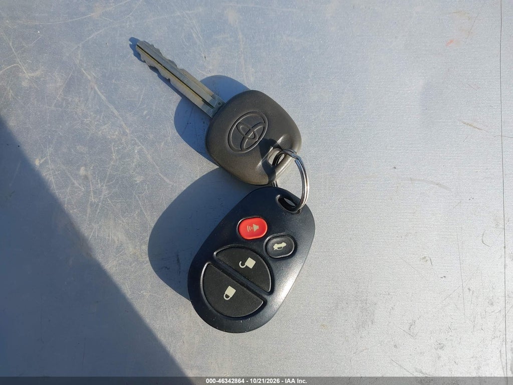 2004 Toyota Camry Solara SLE photo 11