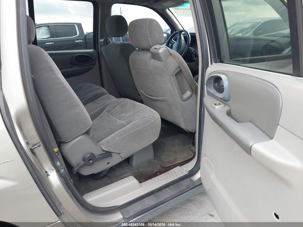 2003 Chevrolet Trailblazer EXT LT photo 8
