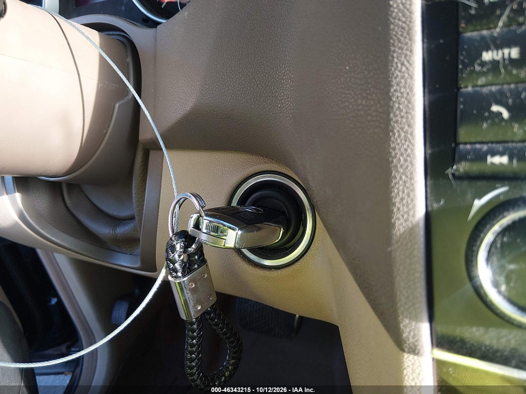 2011 Mercedes-Benz ML 350 4MATIC photo 11