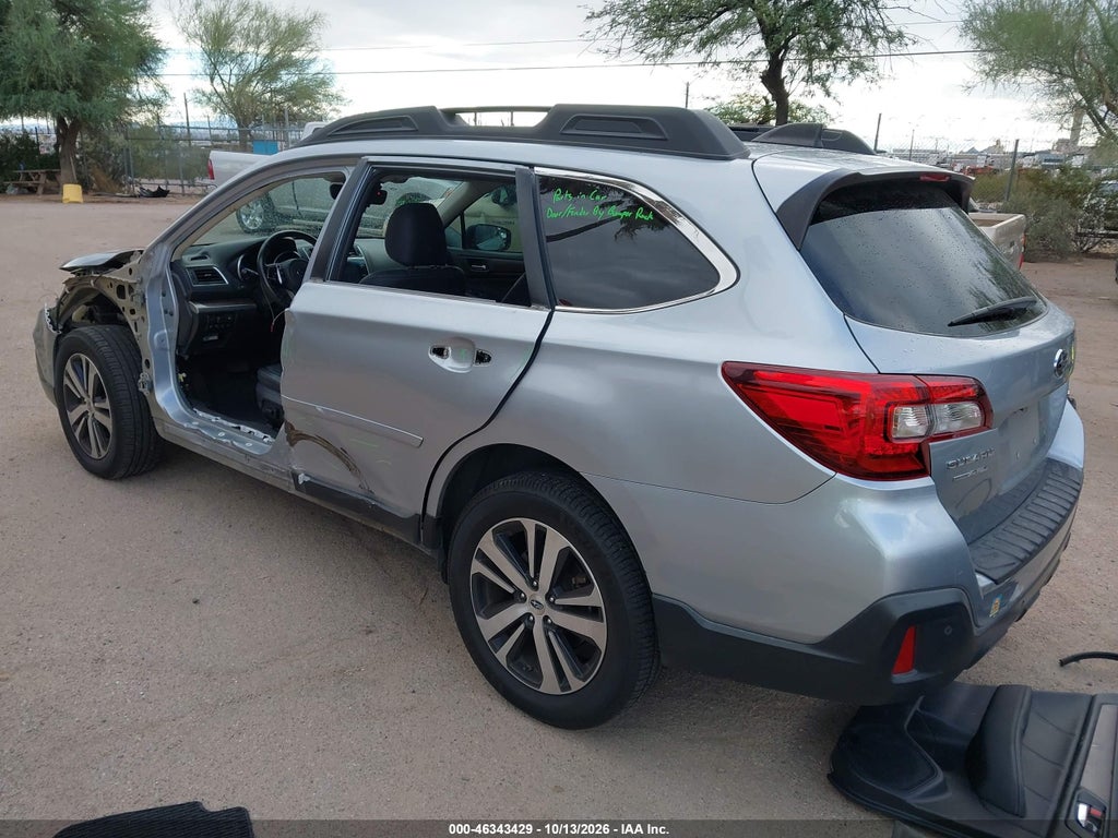 2018 Subaru Outback 3.6R Limited photo 3