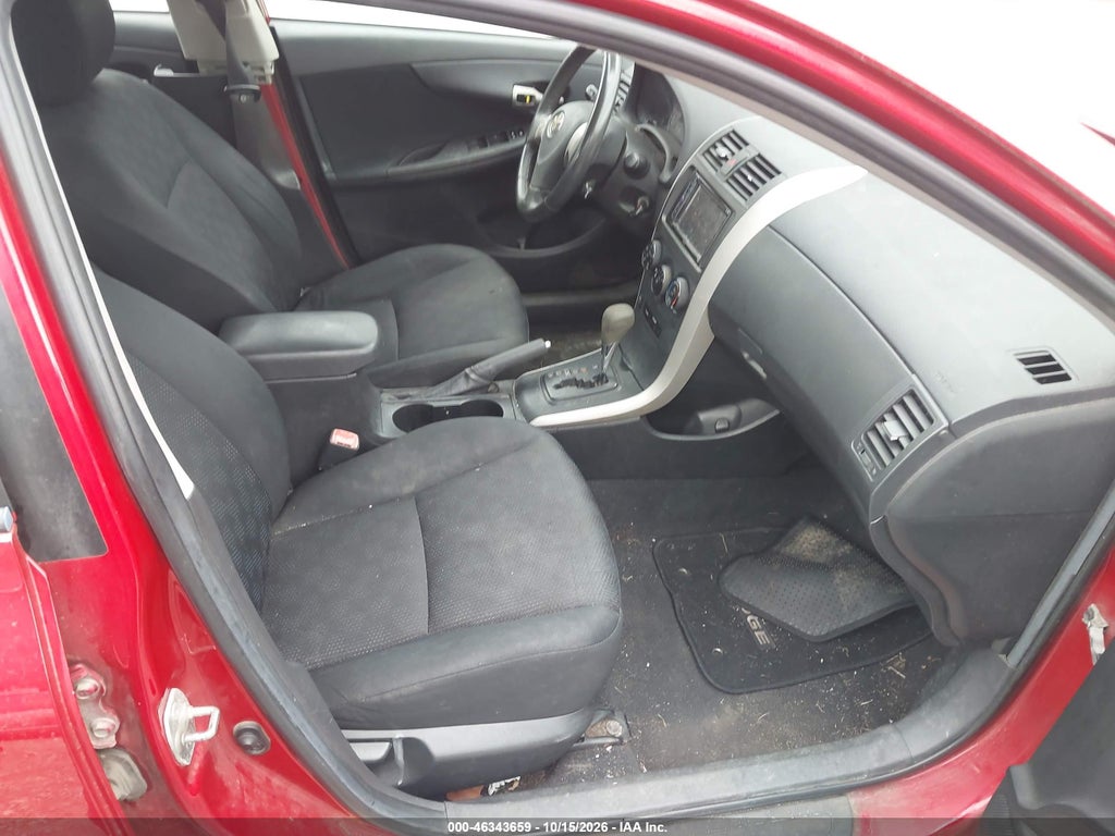 2009 Toyota Corolla S photo 5