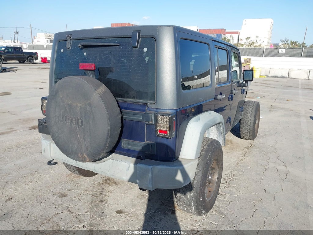 2013 Jeep Wrangler Unlimited Sport photo 4
