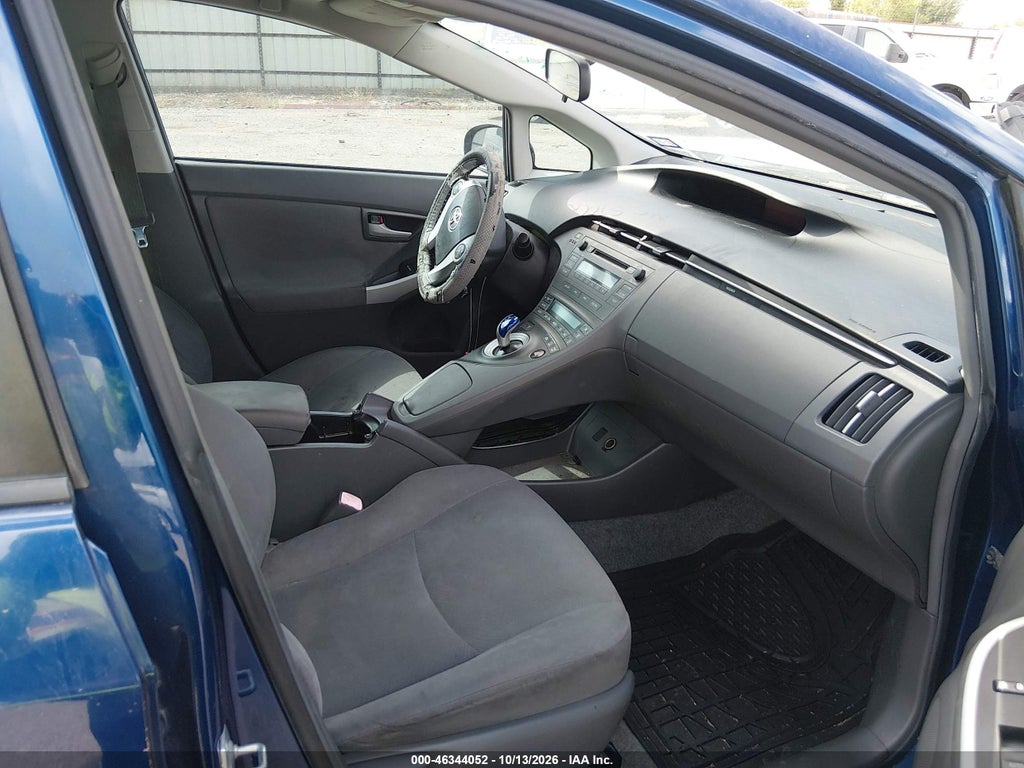 2010 Toyota Prius II photo 5