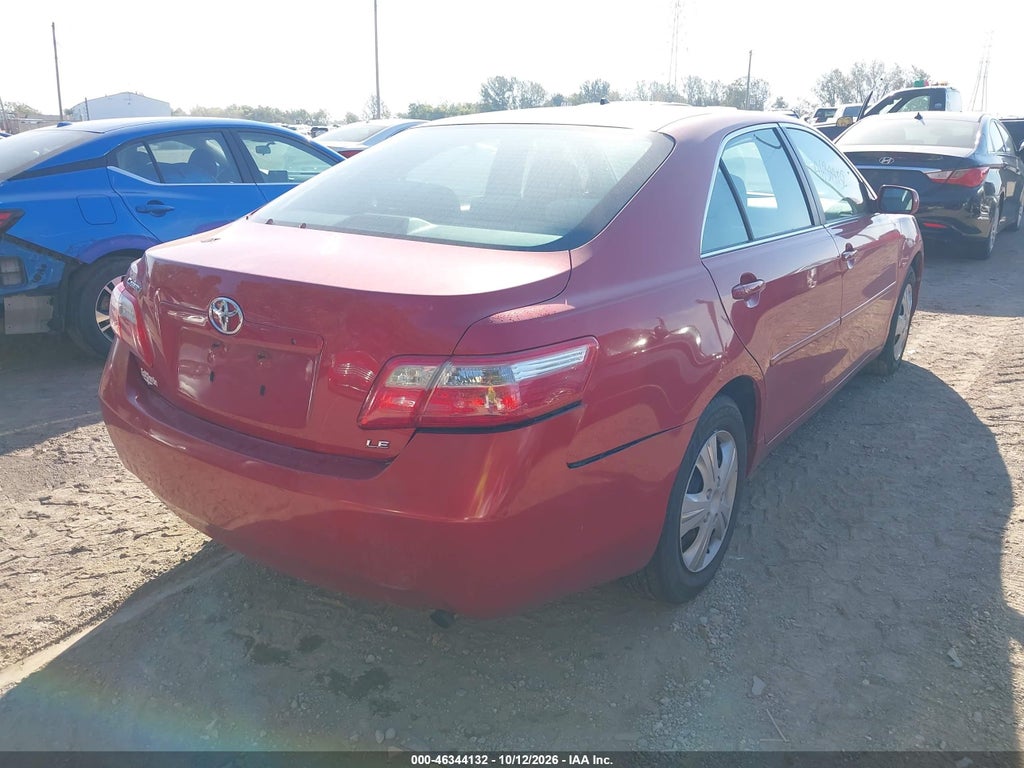 2009 Toyota Camry LE photo 4