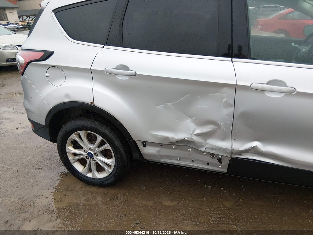 2017 Ford Escape SE photo 6