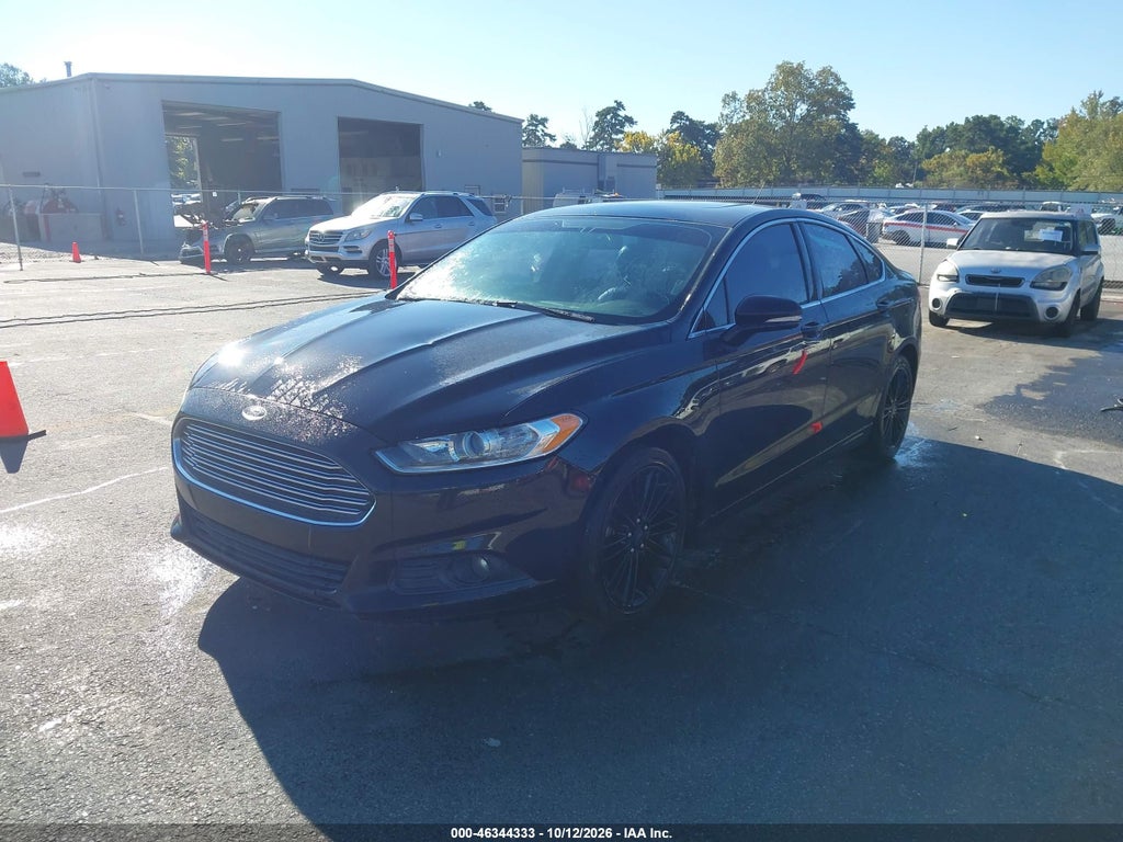 2016 Ford Fusion SE photo 2