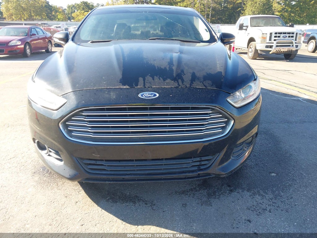 2016 Ford Fusion SE photo 6