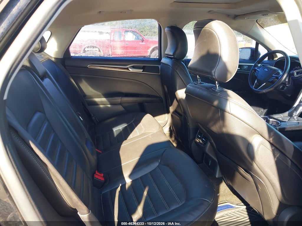 2016 Ford Fusion SE photo 8