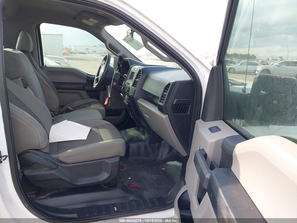 2016 Ford F-150 XL photo 5