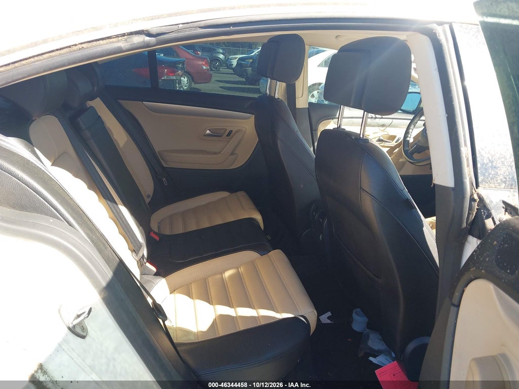2014 Volkswagen CC 2.0T R-Line photo 8