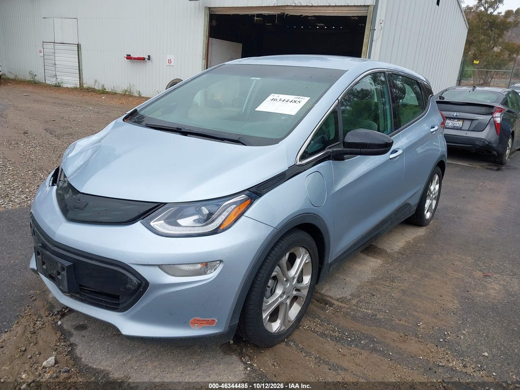 2018 Chevrolet Bolt EV LT photo 2