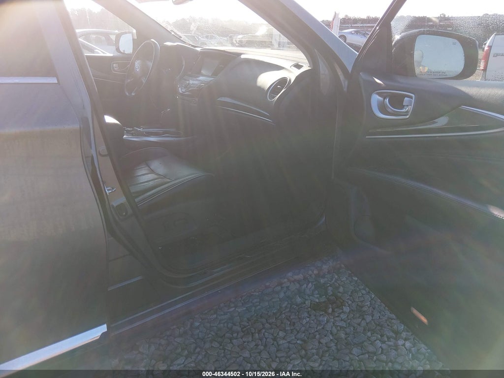 2018 Infiniti QX60 photo 5