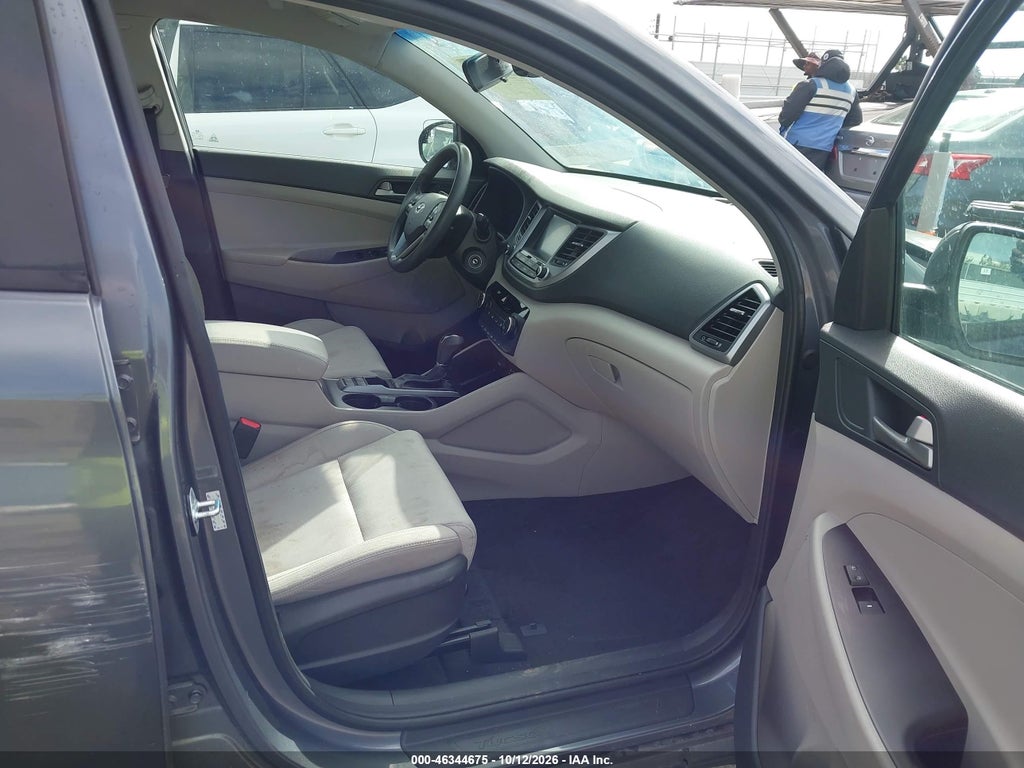2018 Hyundai Tucson SEL photo 5