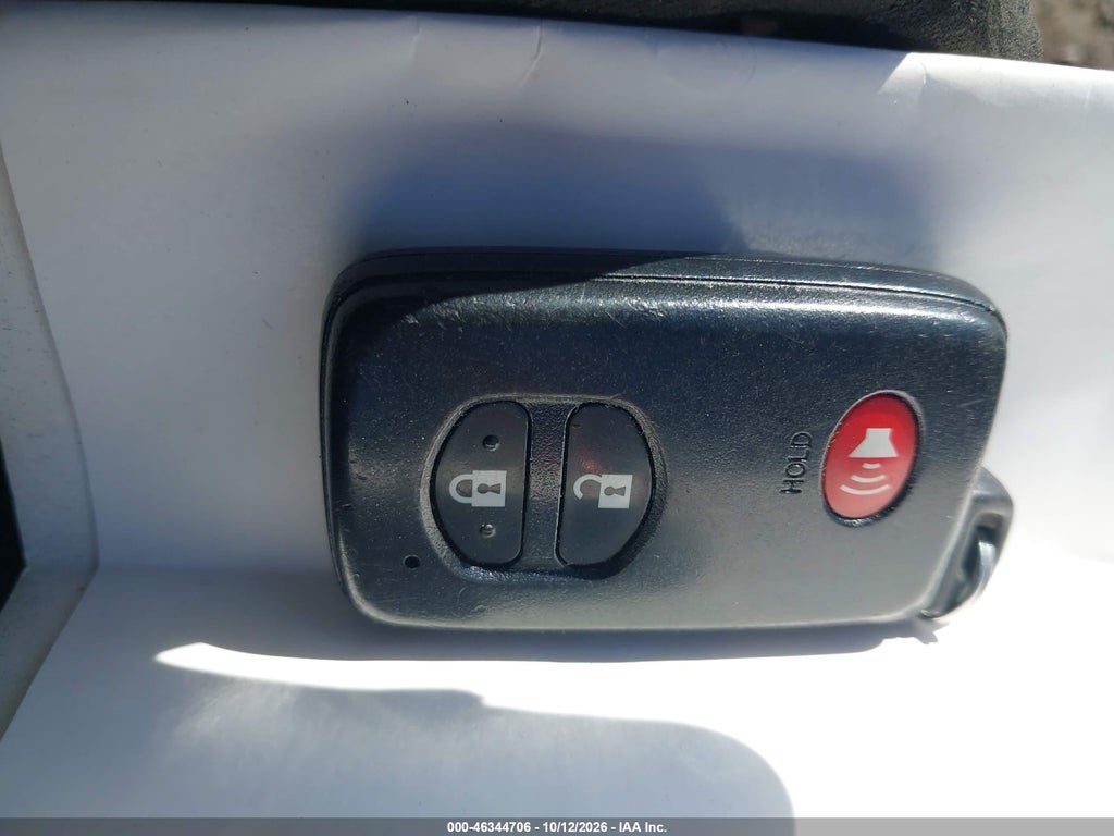2010 Toyota Prius V photo 11