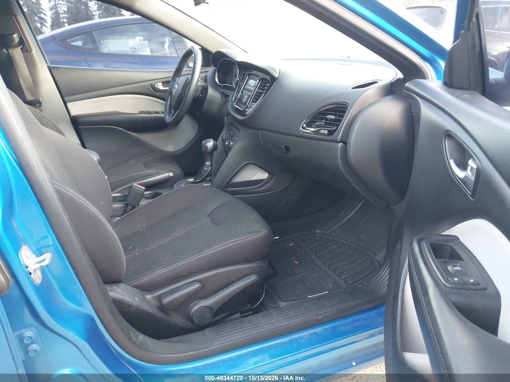 2015 Dodge Dart SXT photo 5