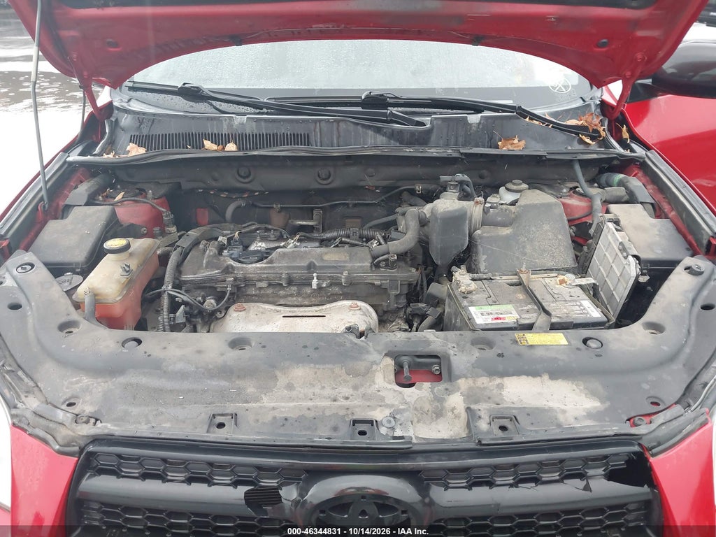 2011 Toyota RAV4 photo 10