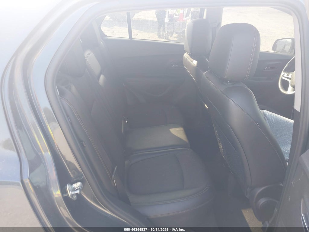 2017 Chevrolet Trax LT photo 8
