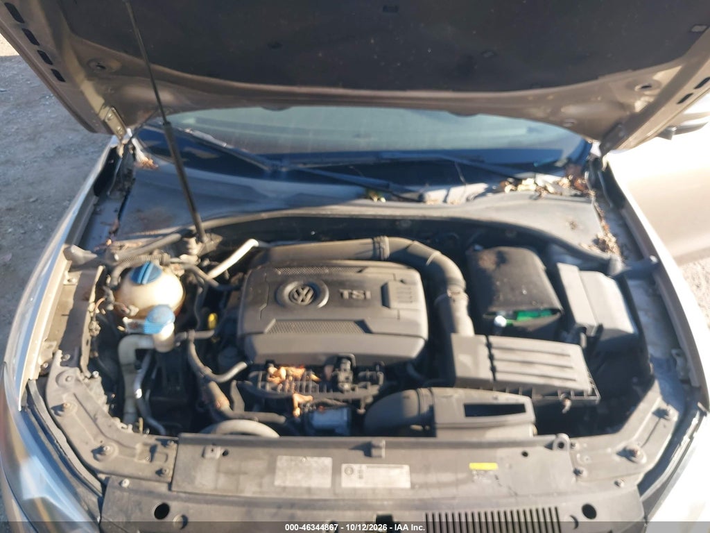 2015 Volkswagen Passat 1.8T Wolfsburg Edition photo 10