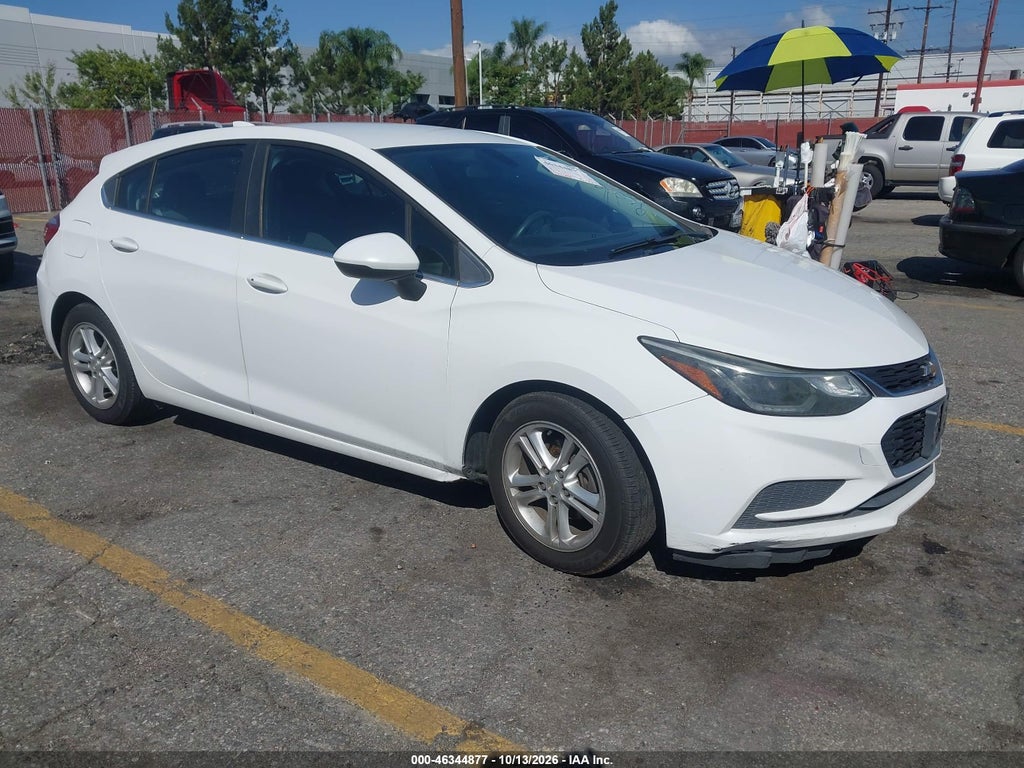 2017 Chevrolet Cruze LT Auto photo 1