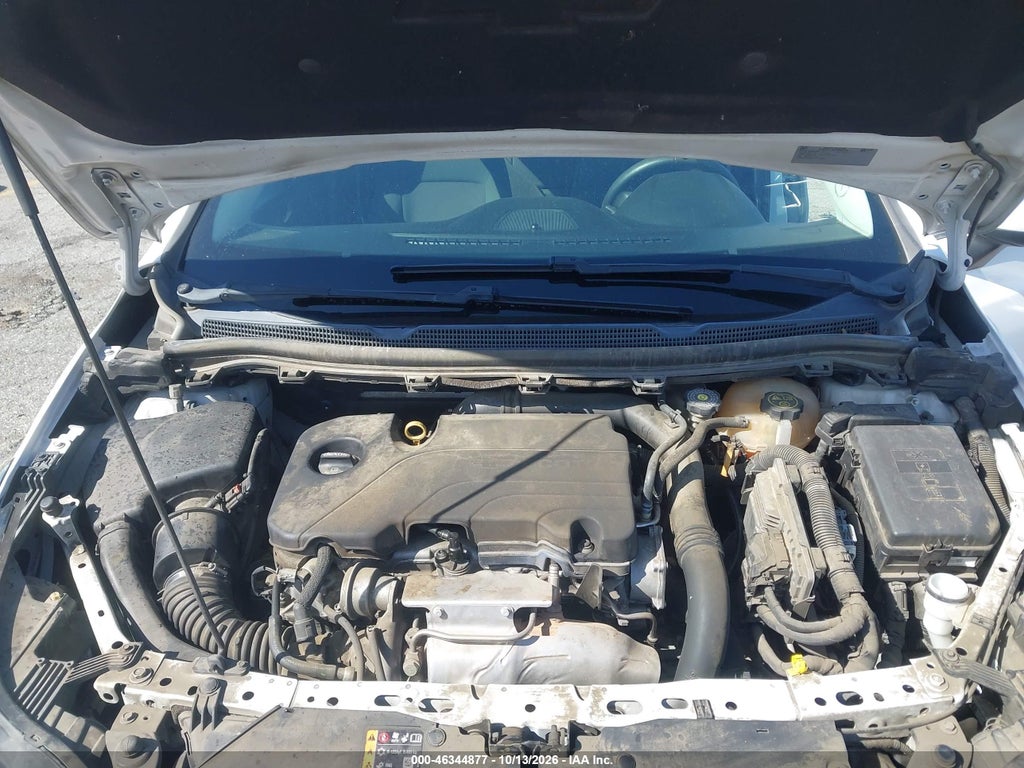2017 Chevrolet Cruze LT Auto photo 10
