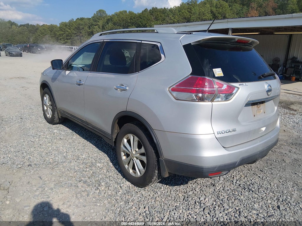 2016 Nissan Rogue SV photo 3