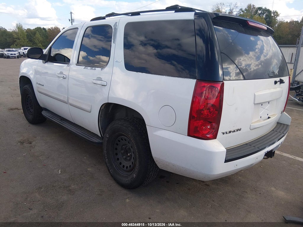 2007 GMC Yukon SLT photo 3
