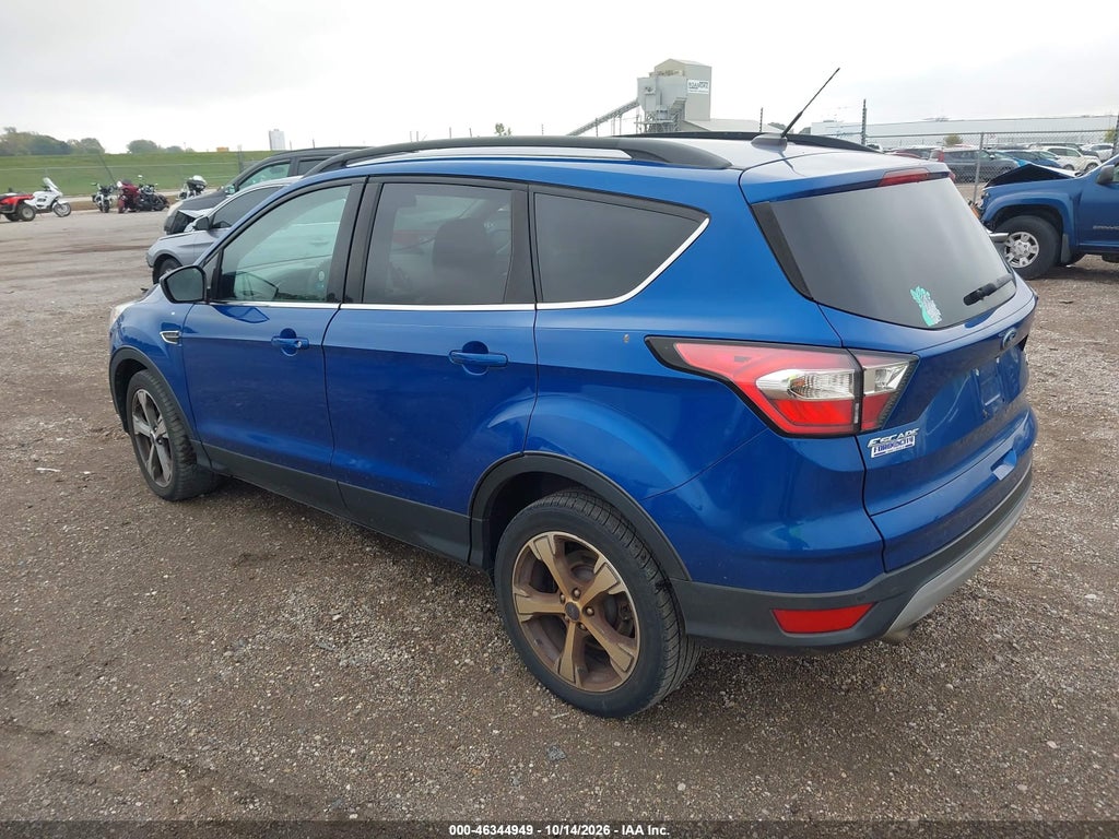 2017 Ford Escape SE photo 3