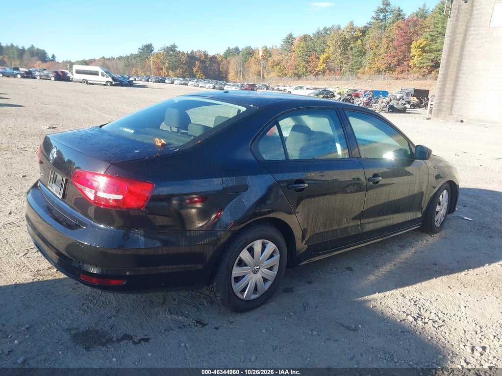 2015 Volkswagen Jetta 2.0L S photo 4
