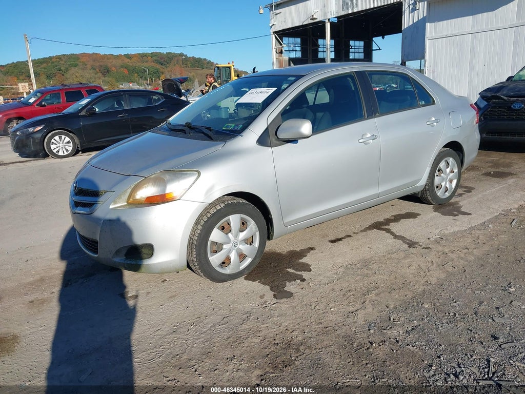 2007 Toyota Yaris photo 2