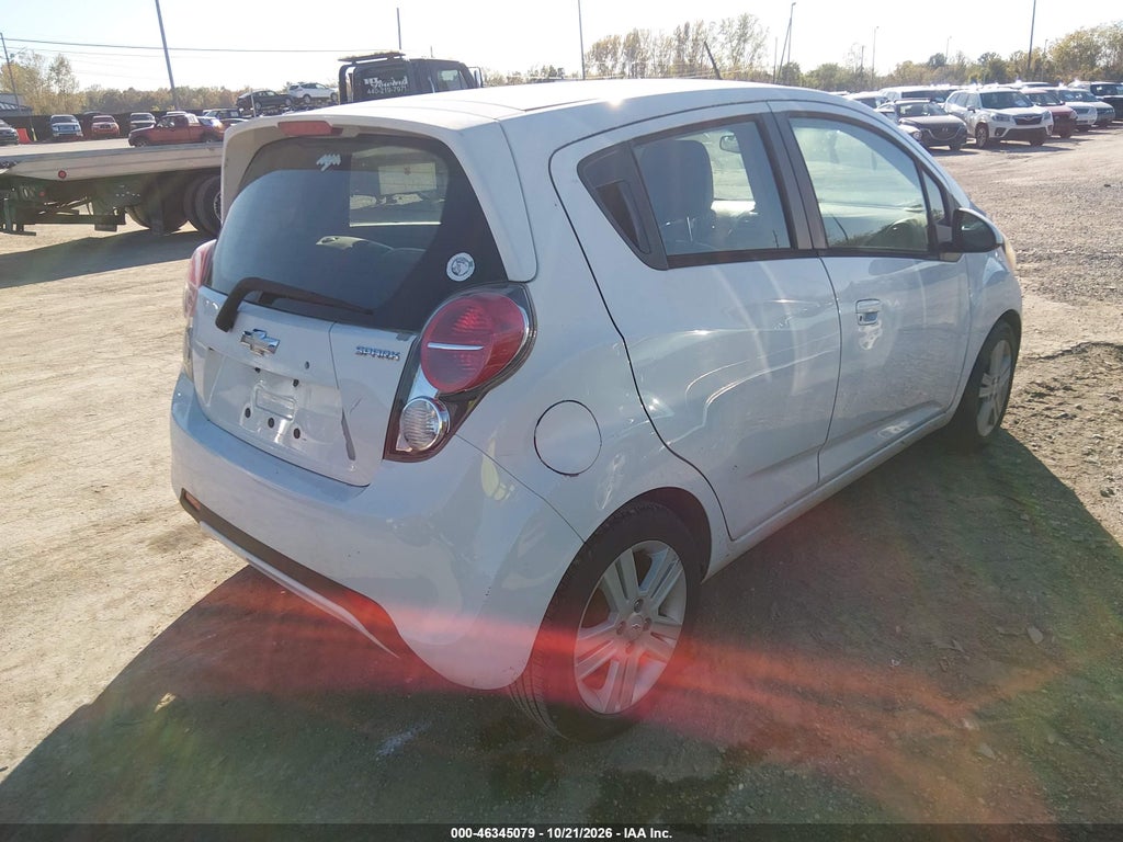 2015 Chevrolet Spark 1LT CVT photo 4