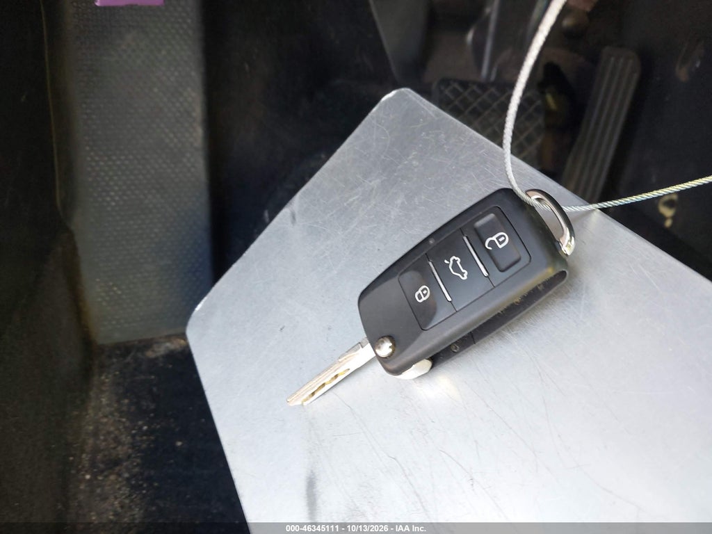 2013 Volkswagen Passat 2.5L SE photo 11