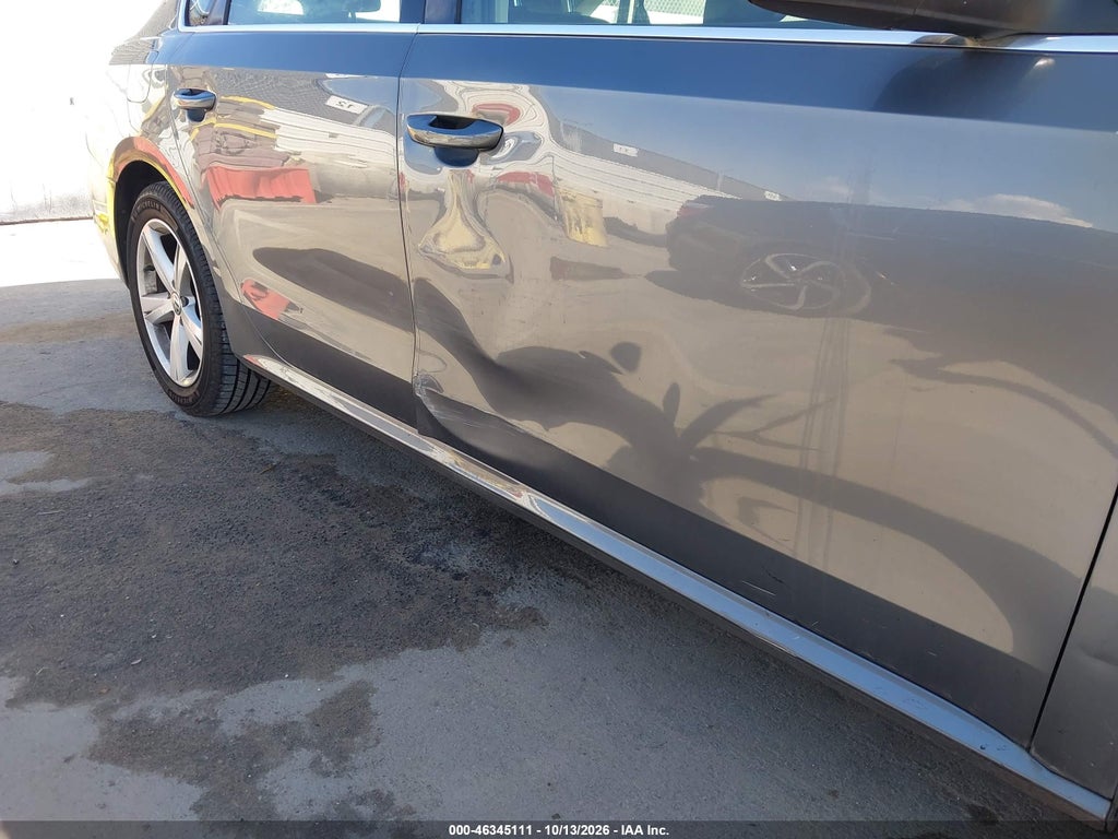 2013 Volkswagen Passat 2.5L SE photo 6
