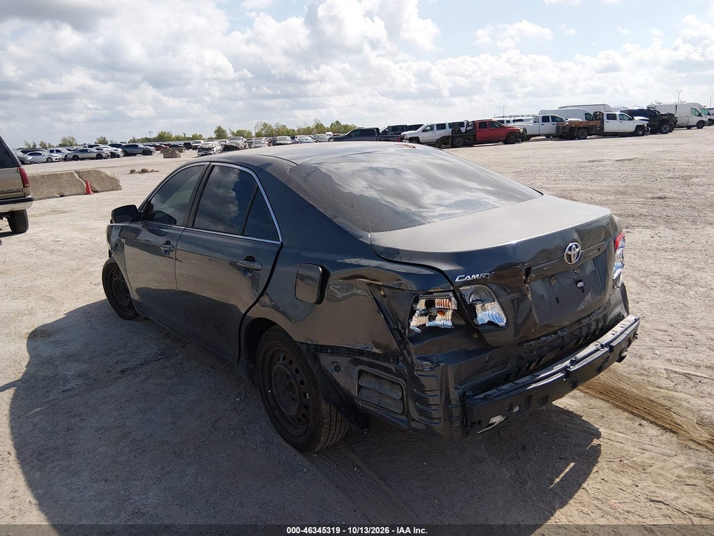 2007 Toyota Camry LE photo 3