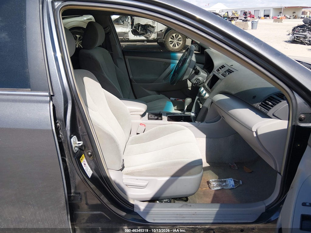 2007 Toyota Camry LE photo 5