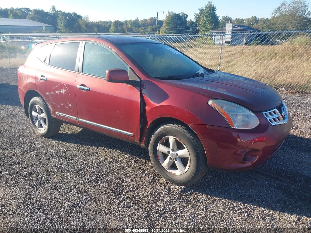 2013 Nissan Rogue S photo 1