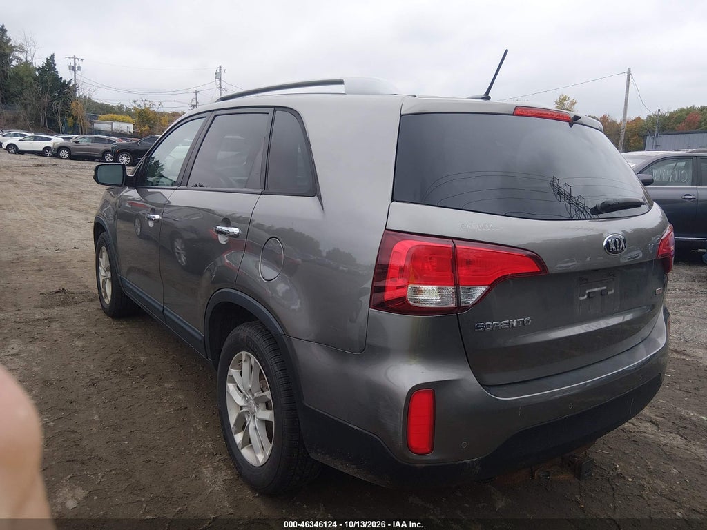 2015 Kia Sorento LX photo 3