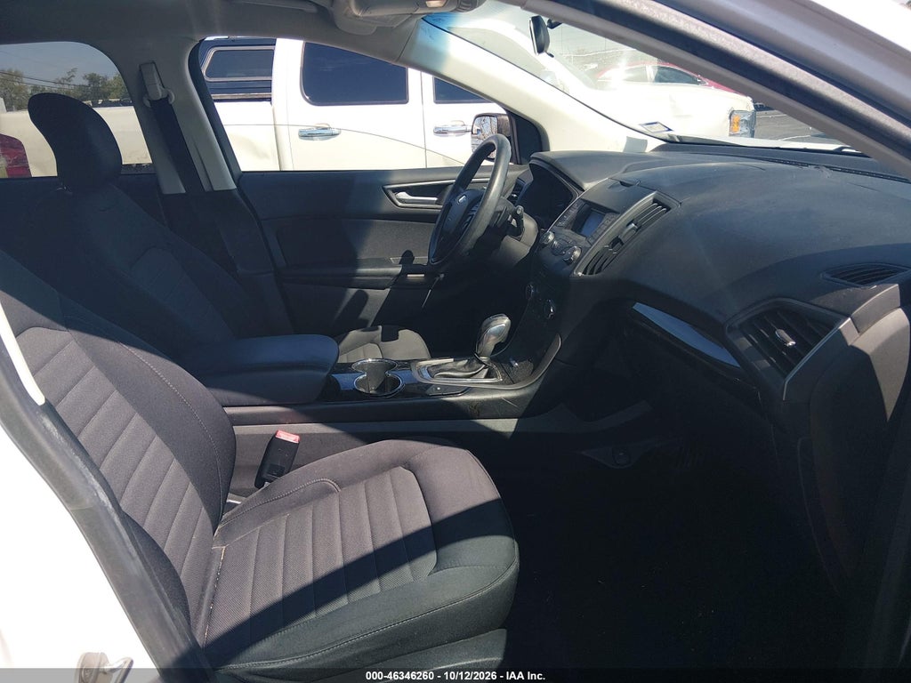 2018 Ford Edge SE photo 5