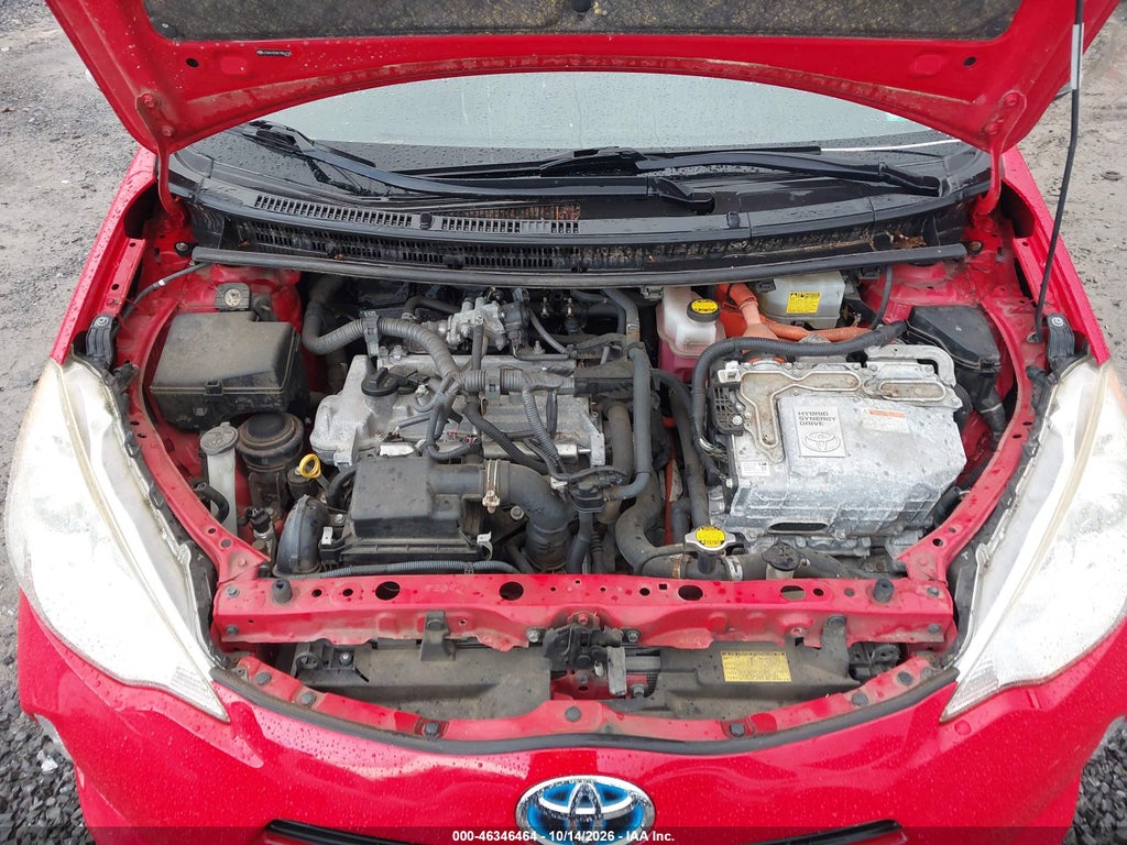 2014 Toyota Prius C TWO photo 10