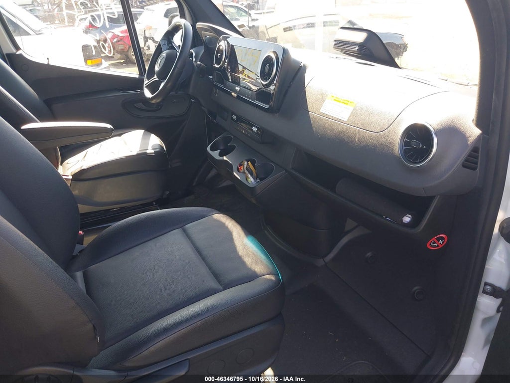 2025 Mercedes-Benz Sprinter 2500 Standard Roof 4-CYL Diesel photo 5