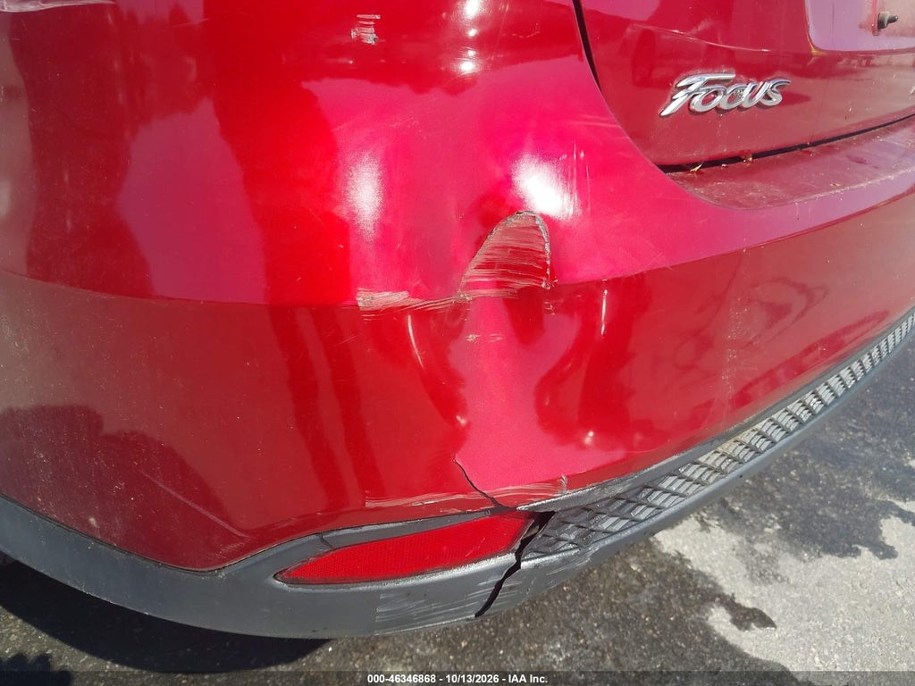 2015 Ford Focus SE photo 6