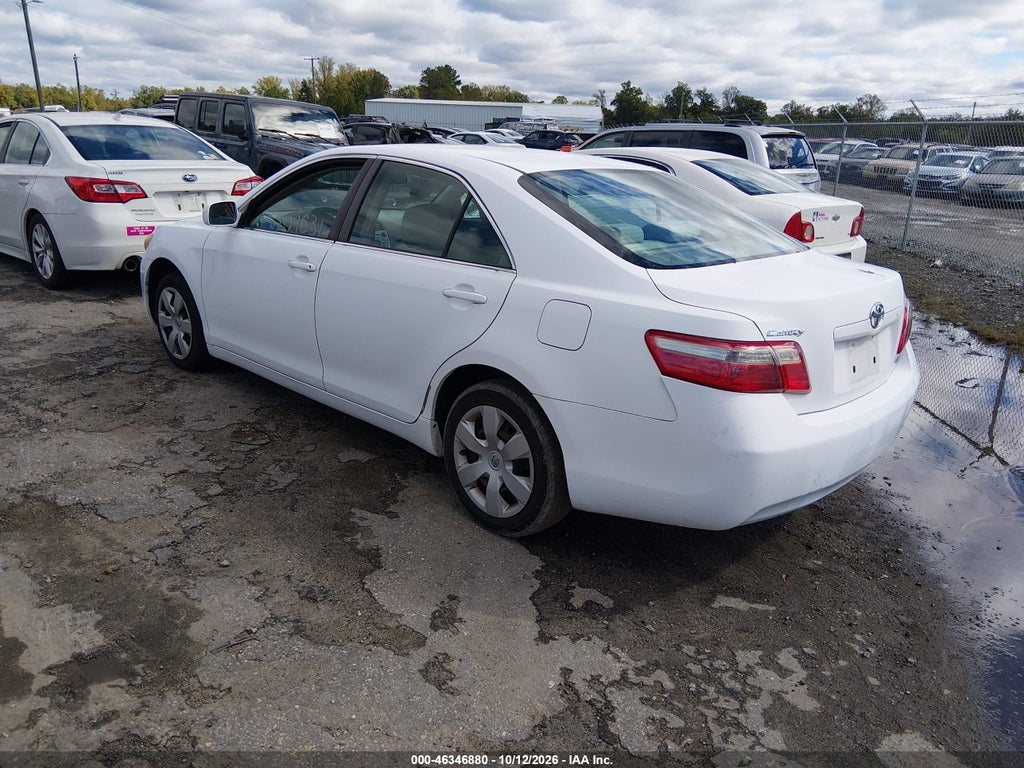 2007 Toyota Camry LE photo 3