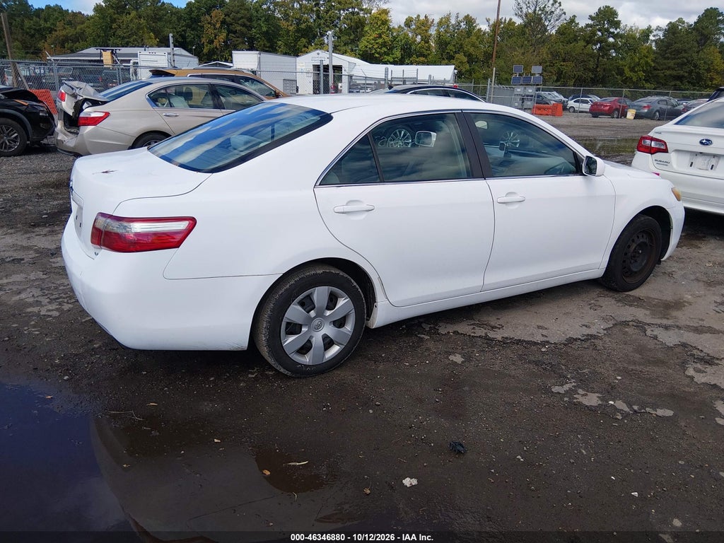 2007 Toyota Camry LE photo 4