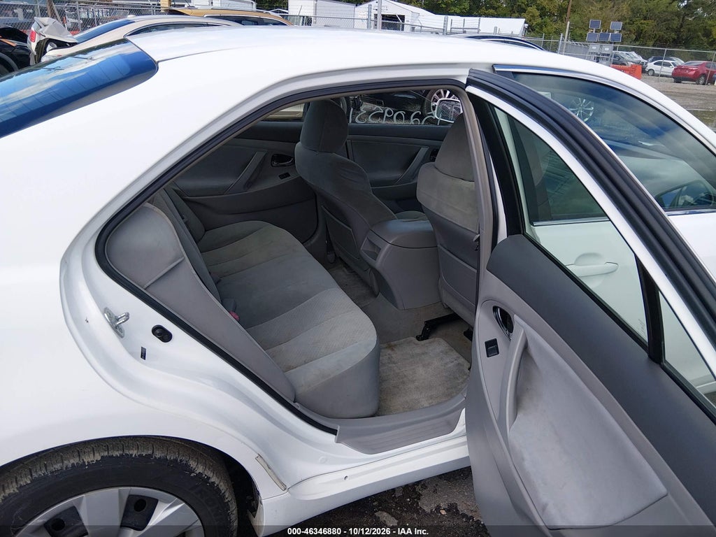 2007 Toyota Camry LE photo 8